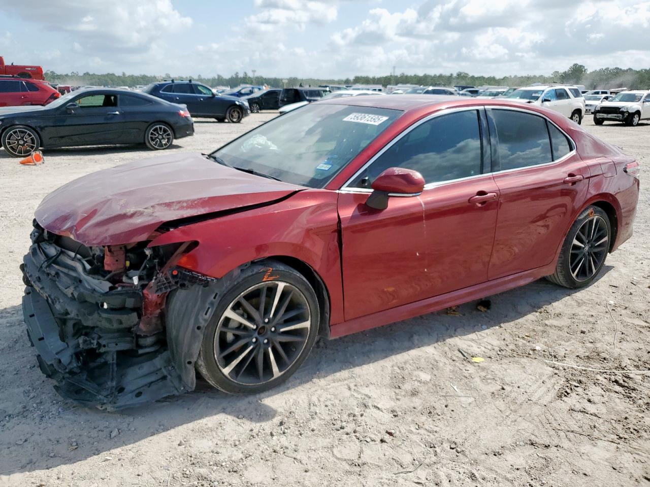 TOYOTA CAMRY XSE  *4T1B61HK3JU564184*