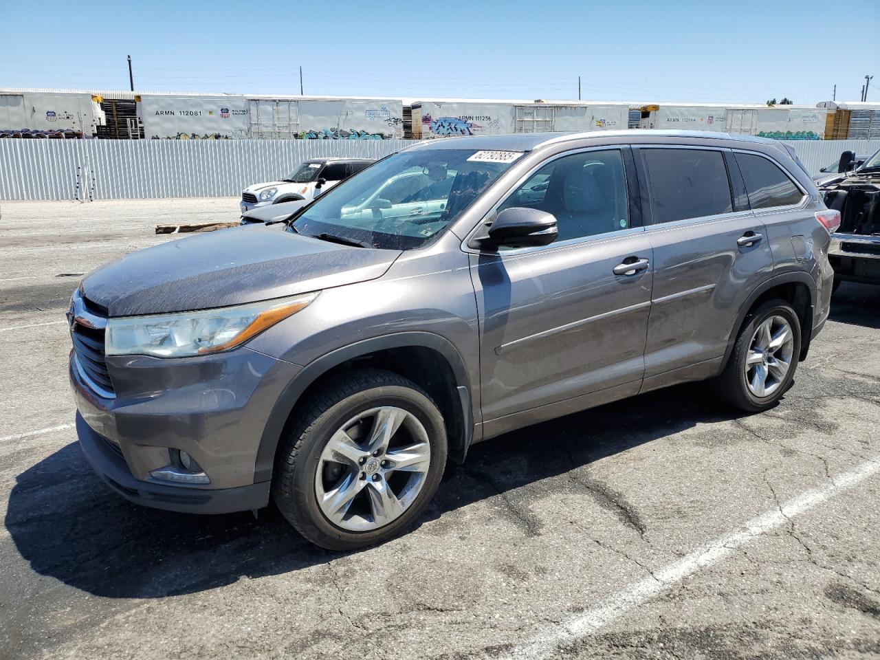 TOYOTA HIGHLANDER   *5TDDKRFH1ES045059*