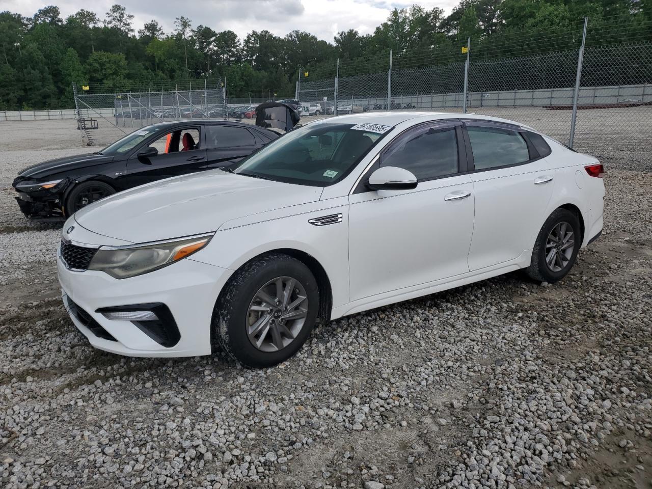 KIA OPTIMA LX  *5XXGT4L33KG336245*