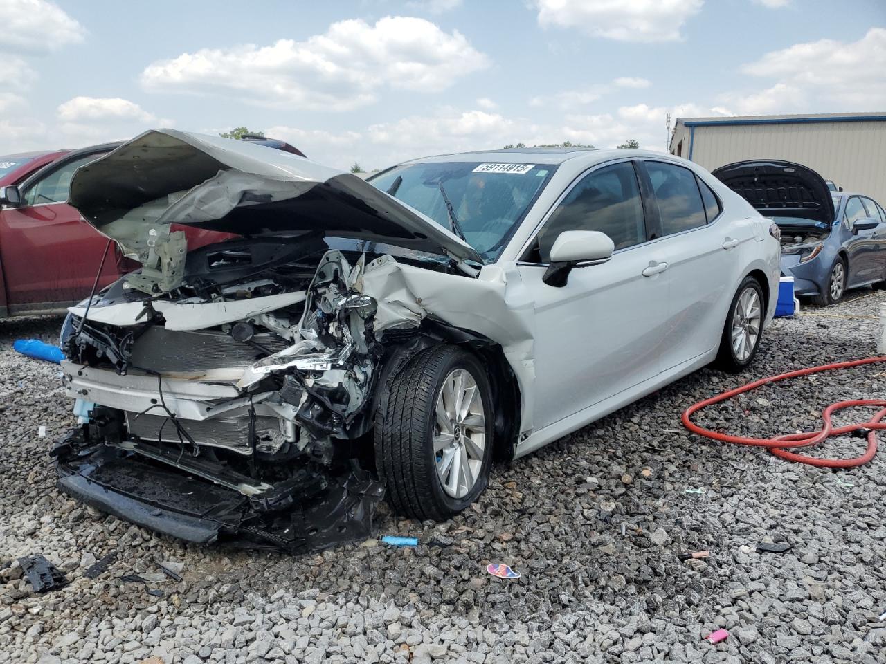 TOYOTA CAMRY LE  *4T1R11AK8PU148955*