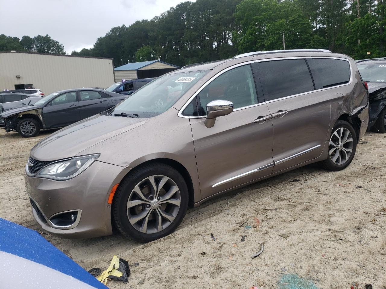 CHRYSLER PACIFICA L  *2C4RC1GG4HR668960*