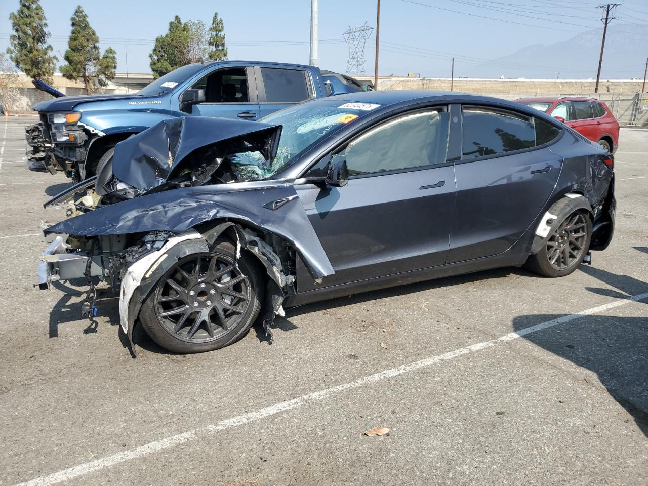 TESLA MODEL 3   *5YJ3E1EA7RF728225*