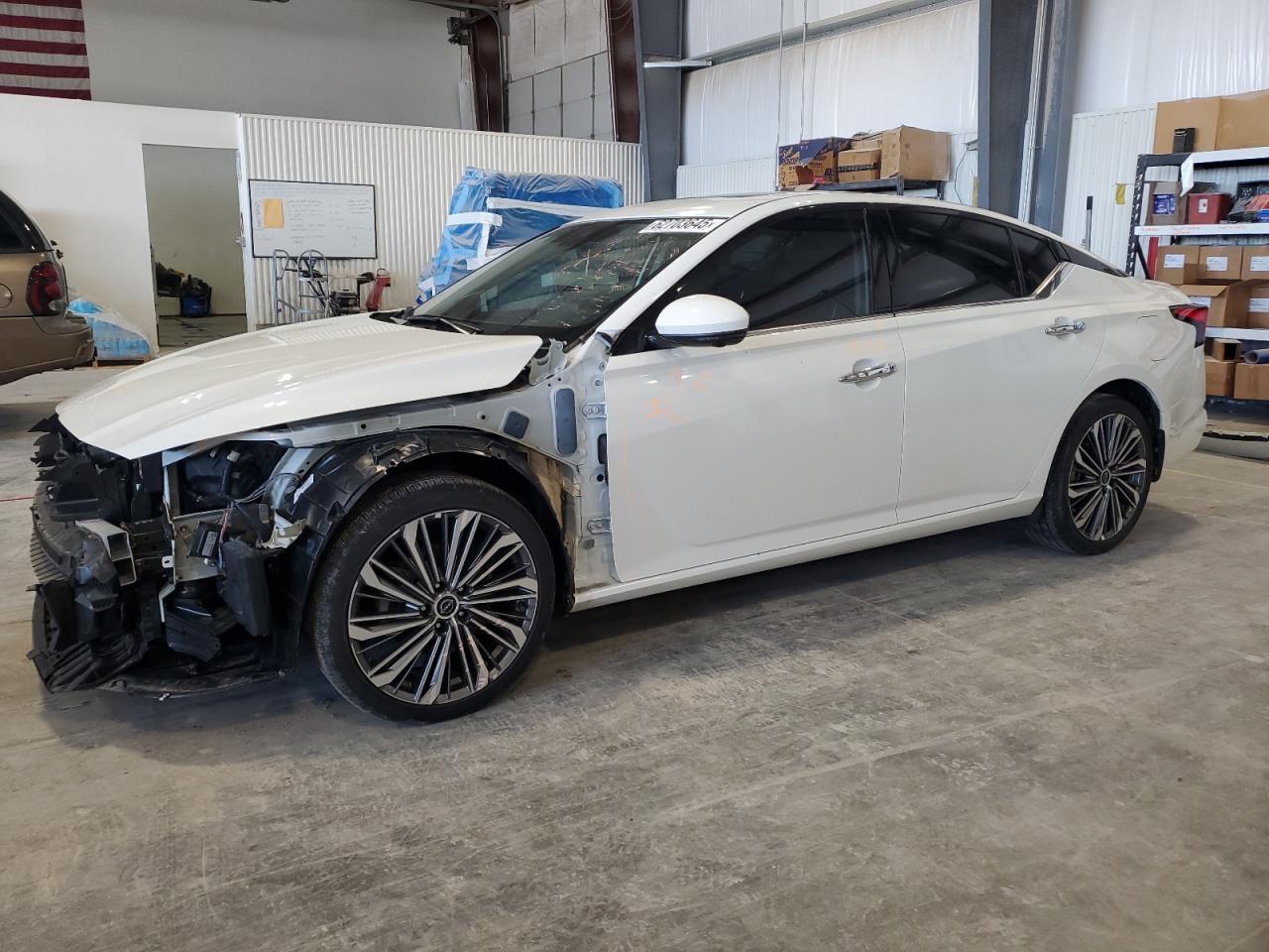 NISSAN ALTIMA SL  *1N4BL4EW3PN332618*