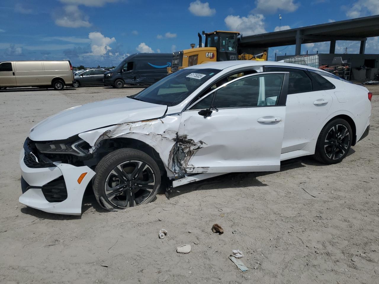 KIA K5 GT LINE  *5XXG64J2XPG221411*