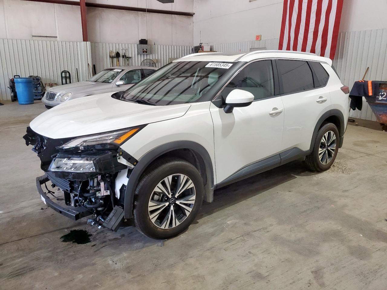 NISSAN ROGUE SV  *5N1BT3BA0PC847404*