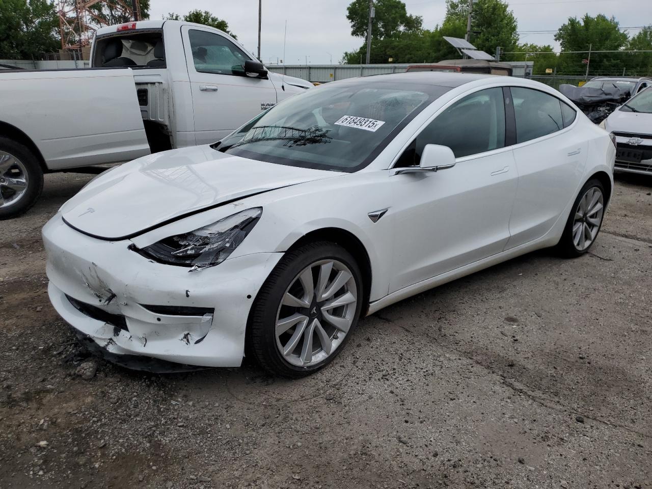 TESLA MODEL 3   *5YJ3E1EB7KF437674*