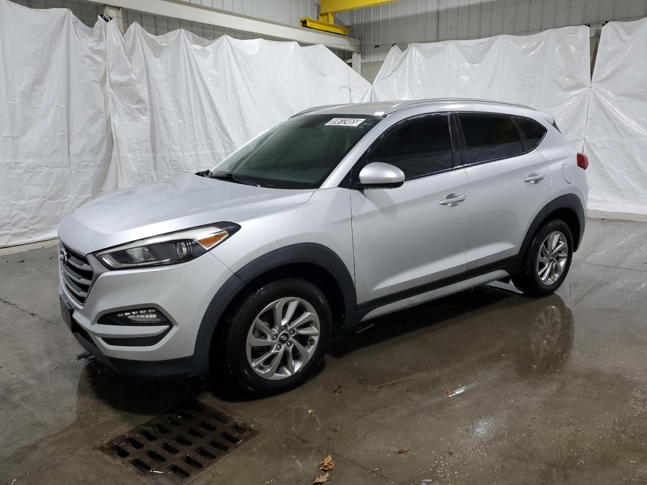 HYUNDAI TUCSON SEL  *KM8J3CA48JU677110*