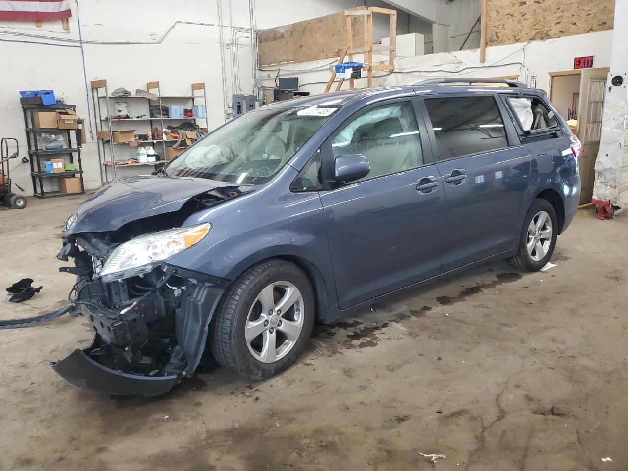 TOYOTA SIENNA LE  *5TDKK3DC8GS736751*