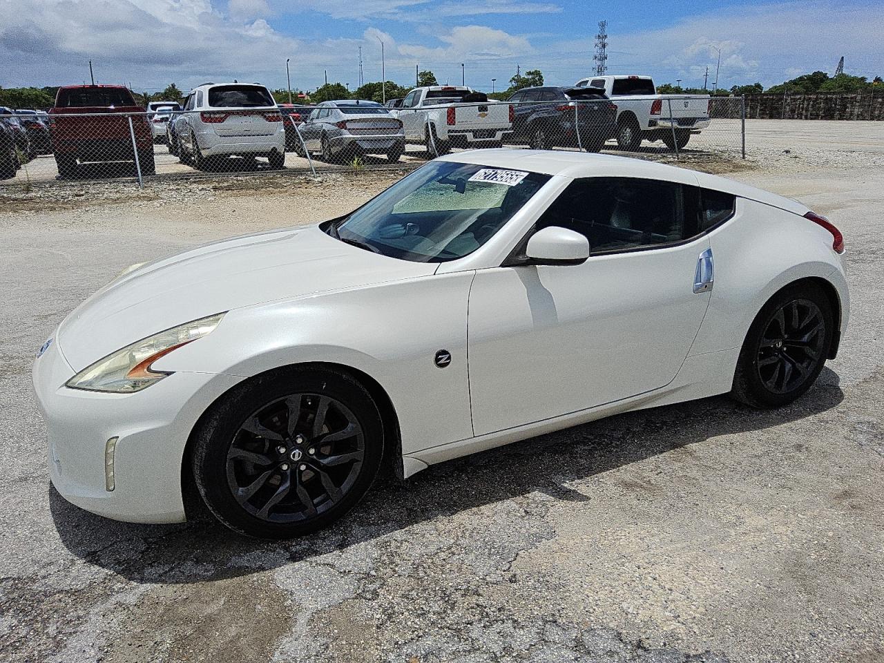 NISSAN 370Z BASE  *JN1AZ4EH5HM950619*
