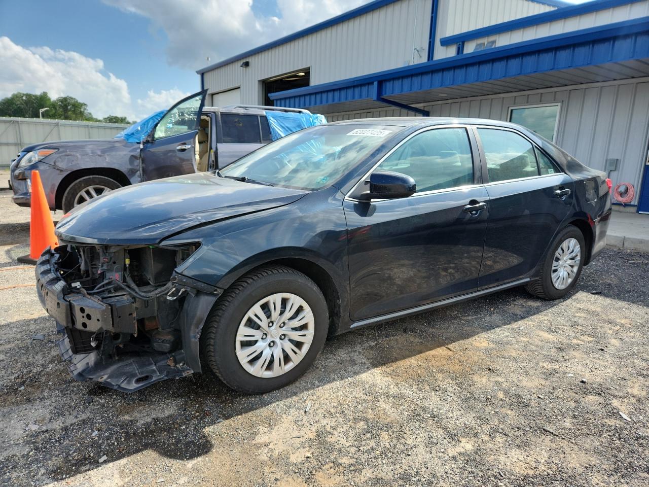 TOYOTA CAMRY L  *4T1BF1FKXEU857430*