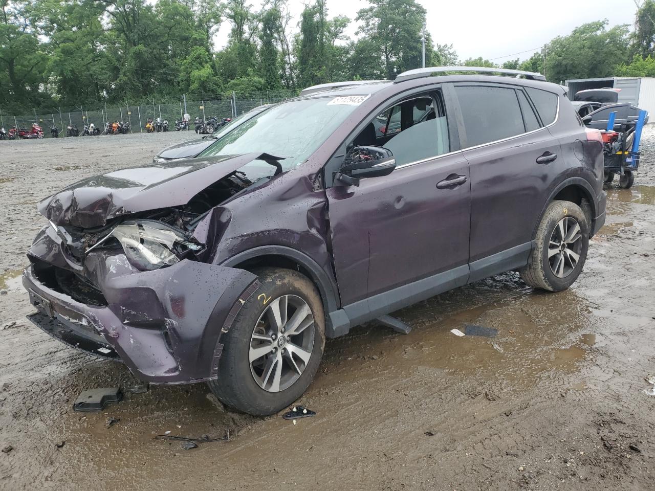 TOYOTA RAV4 XLE  *2T3RFREV0HW685848*