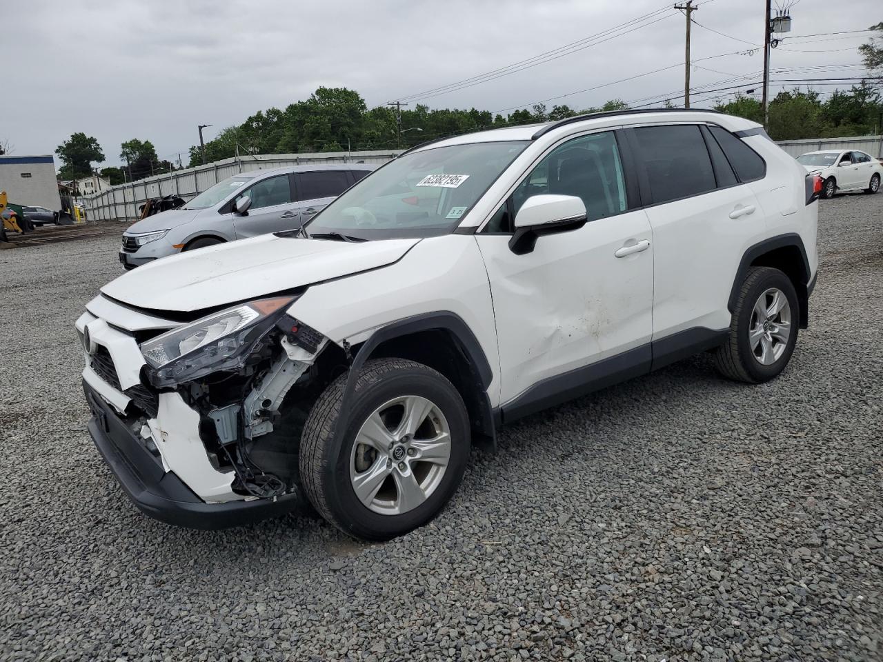 TOYOTA RAV4 XLE  *2T3P1RFV0LW105141*