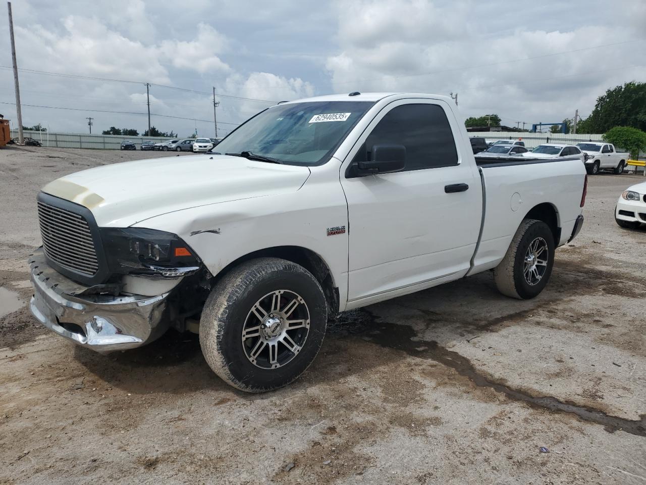 vehicle photo