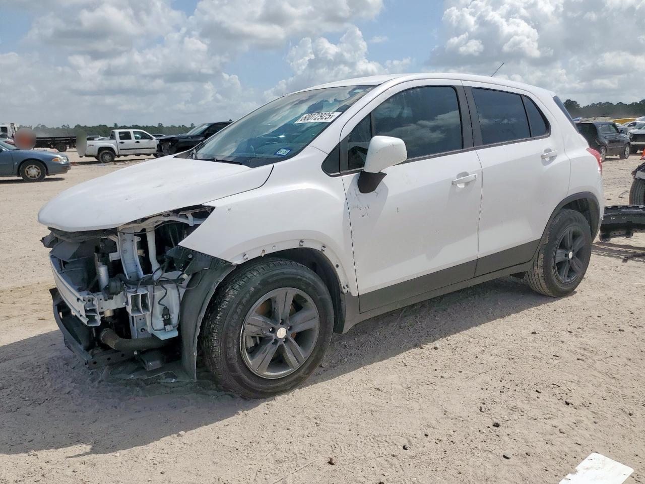 CHEVROLET TRAX LS  *3GNCJKSB6LL328414*