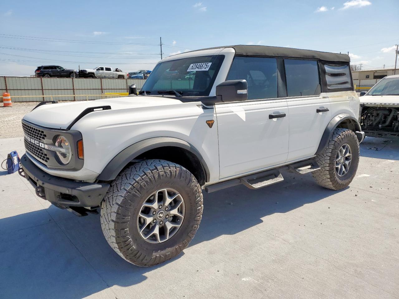 FORD BRONCO BAD   *1FMEE9BP3RLA25956*