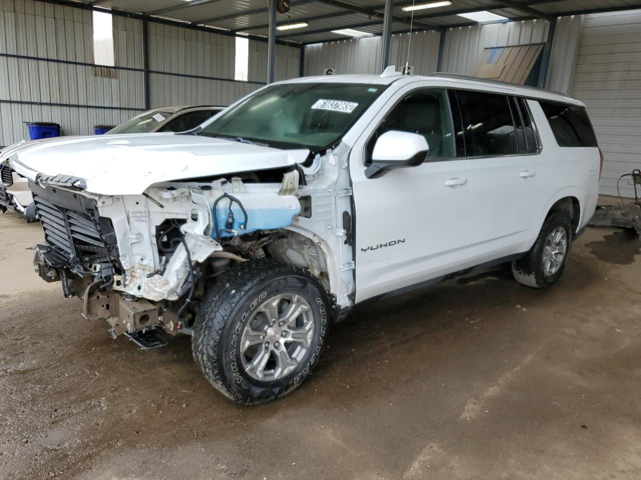 GMC YUKON XL K  *1GKS2FED9NR227843*