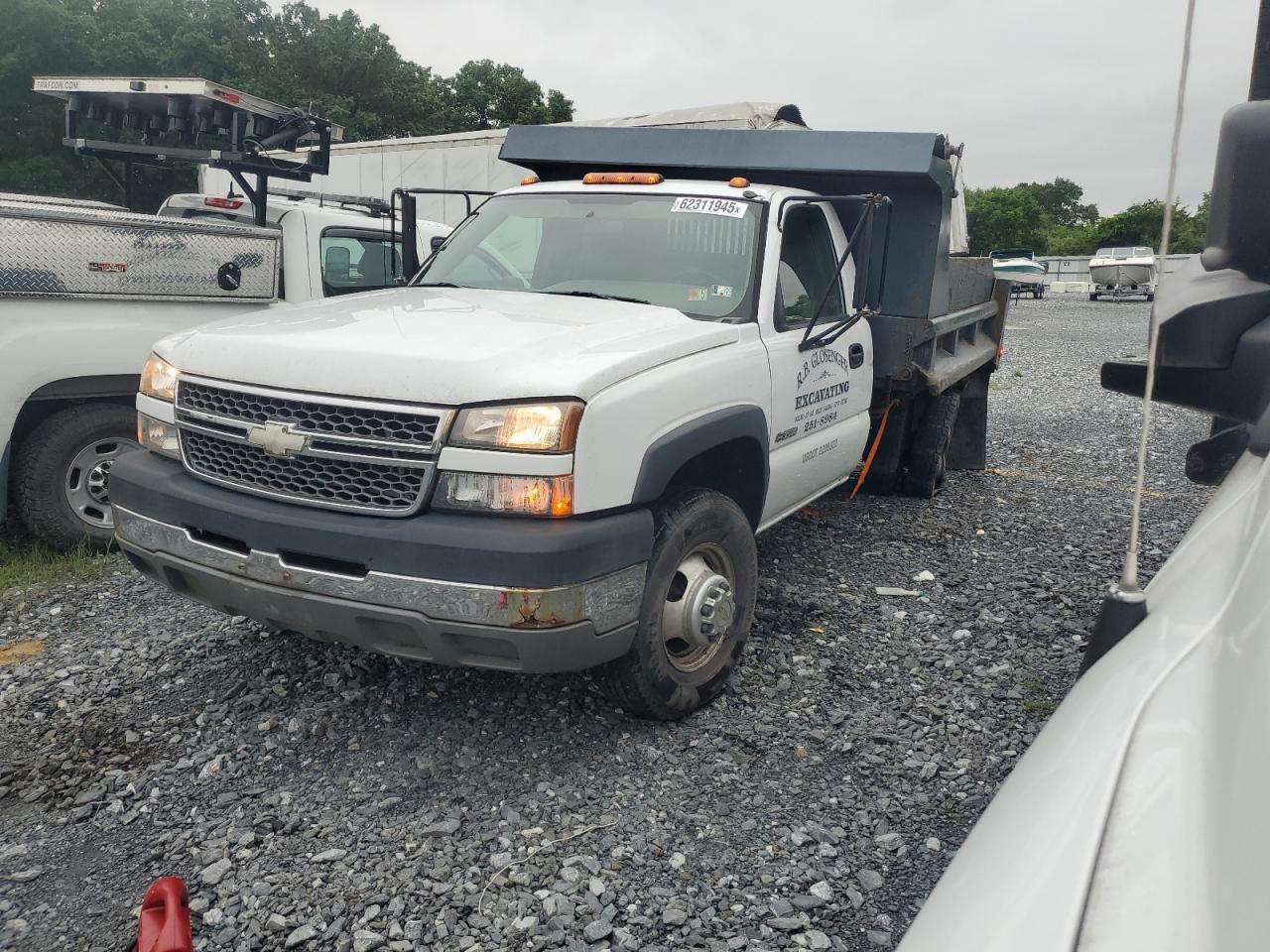 CHEVROLET SILVERADO  *1GBJC34U35E141251*
