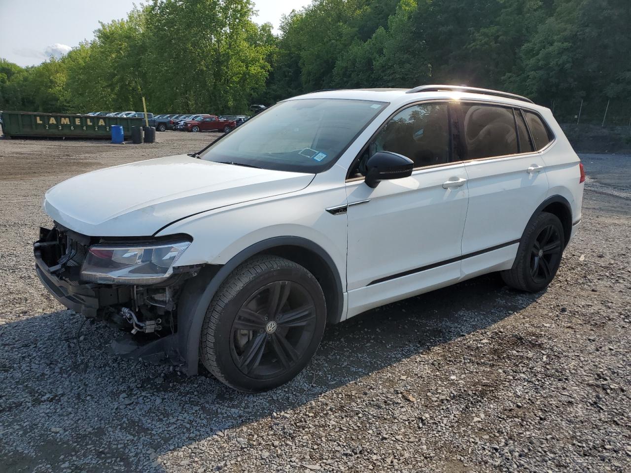 VOLKSWAGEN TIGUAN SE  *3VV2B7AX9KM175825*