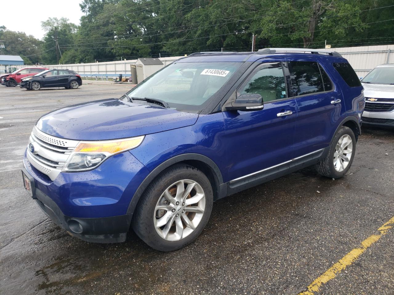FORD EXPLORER X  *1FM5K7D81EGC32643*