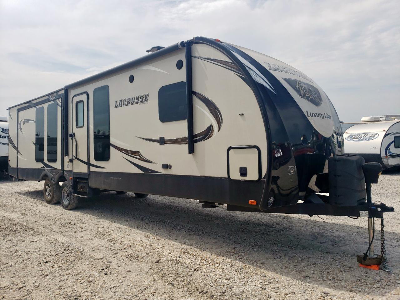 WILDWOOD LACROSSE   *5ZT2LCZB9JB008995*