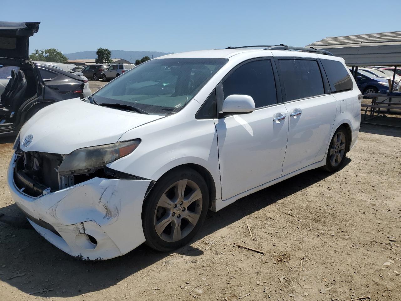 TOYOTA SIENNA SPO  *5TDXK3DC9DS335565*