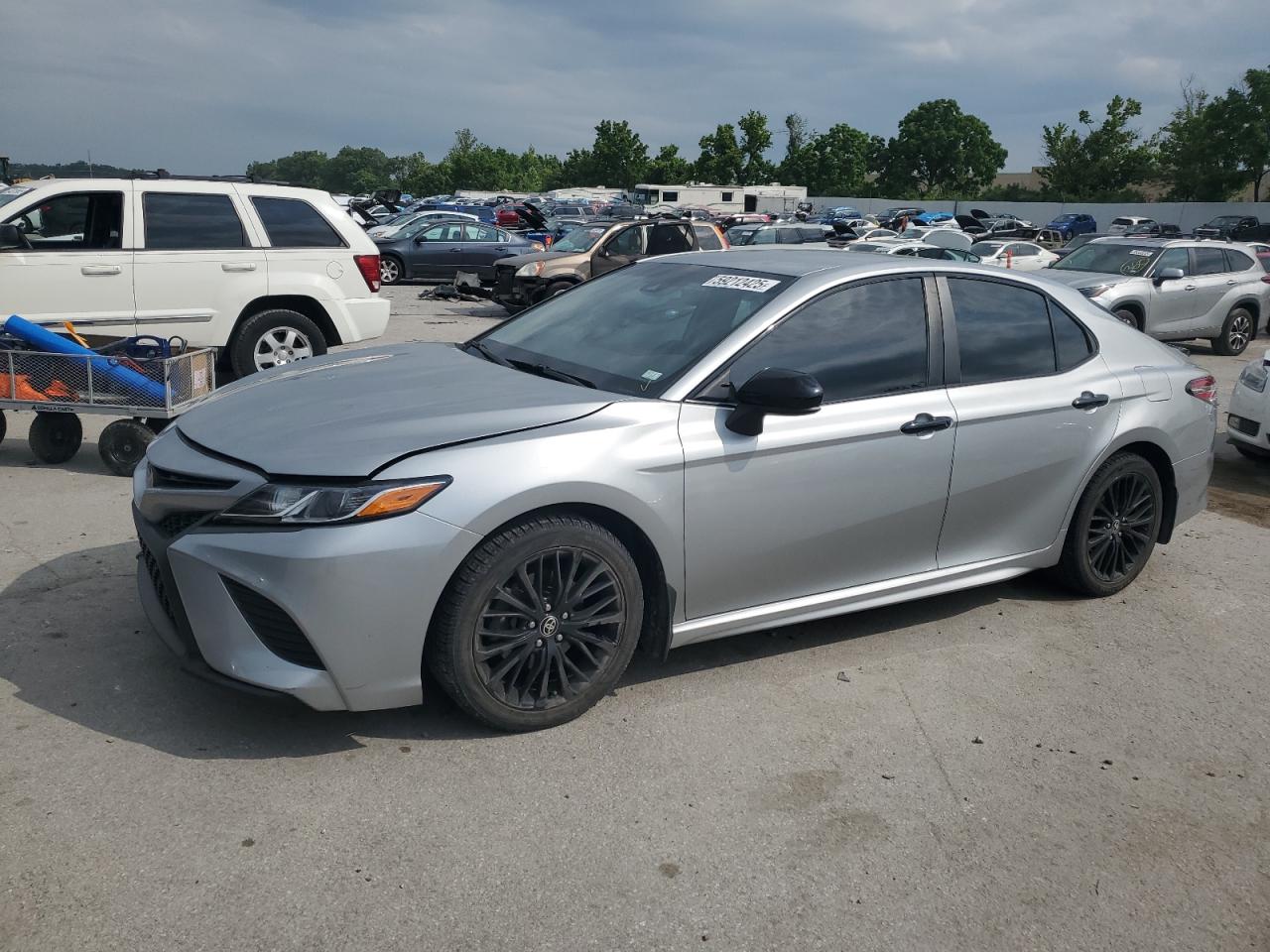 TOYOTA CAMRY SE  *4T1G11AK5LU392760*