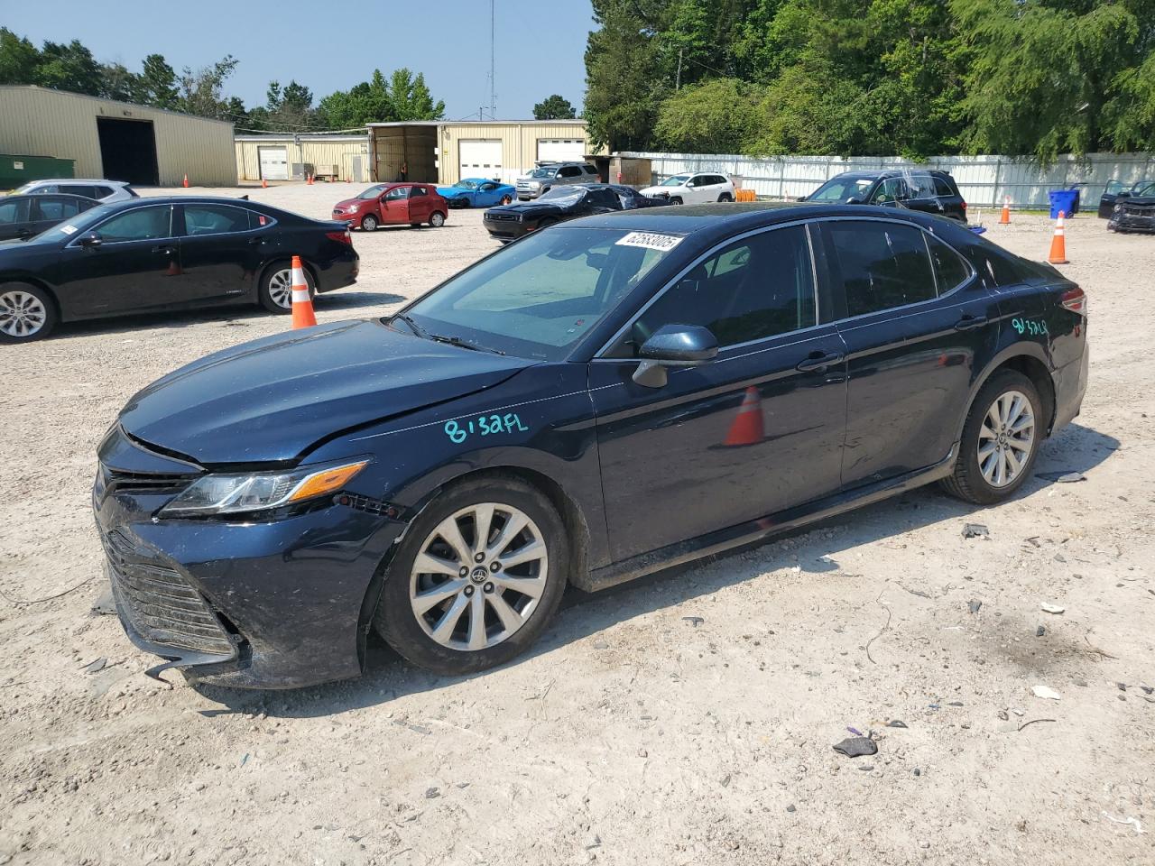 TOYOTA CAMRY L  *4T1B11HK1KU740925*