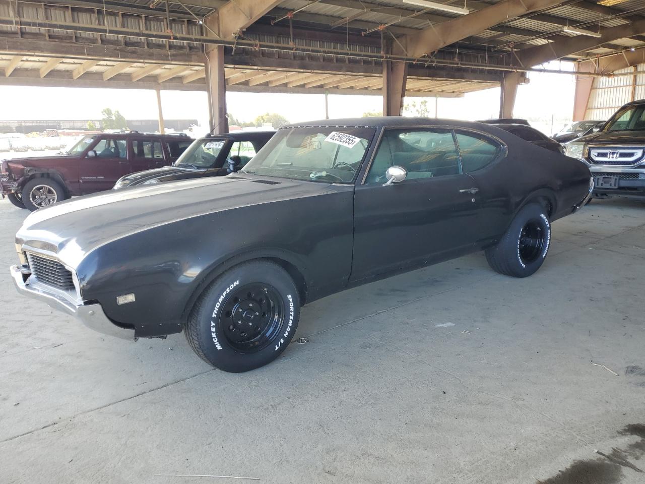vehicle photo