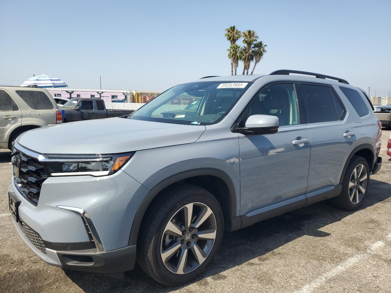 HONDA PILOT TOUR  *5FNYG2H70RB015527*