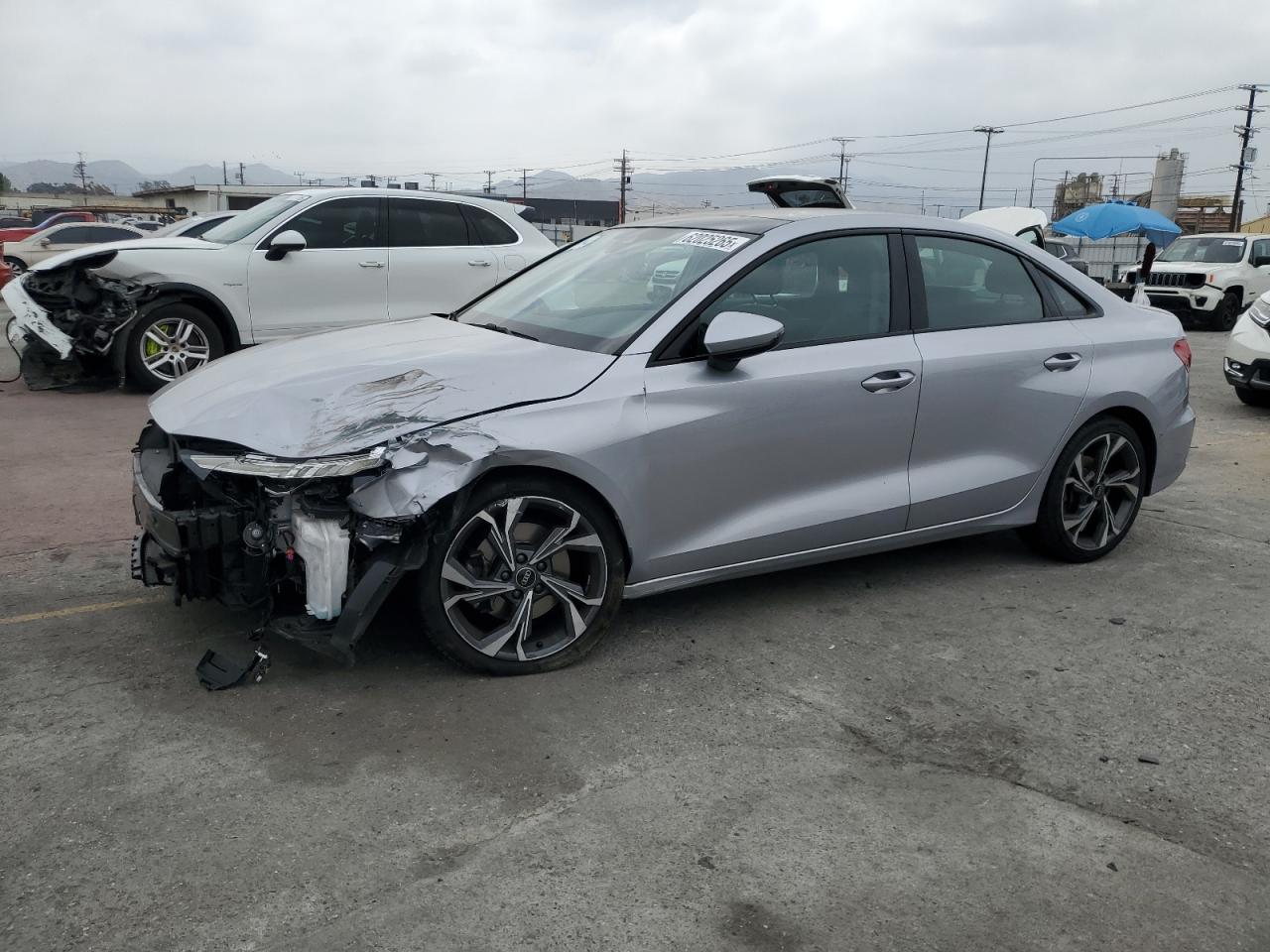 vehicle photo