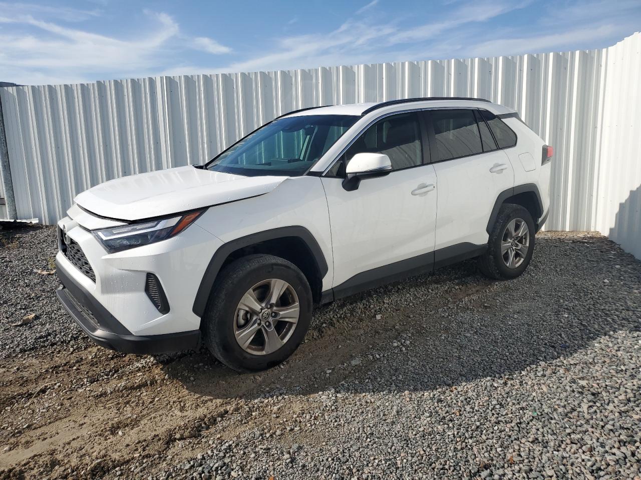 TOYOTA RAV4 XLE  *2T3P1RFV6PW342495*