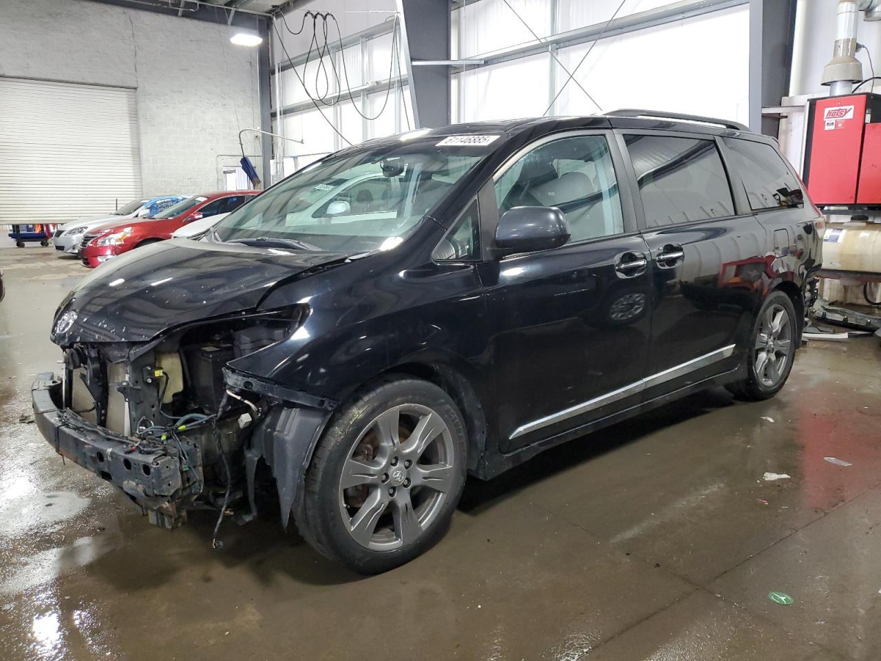 TOYOTA SIENNA SE  *5TDXZ3DC2HS868309*