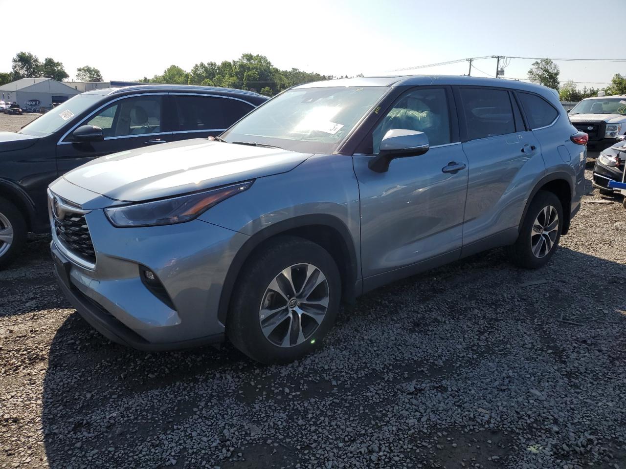 TOYOTA HIGHLANDER   *5TDGZRBH2NS212768*