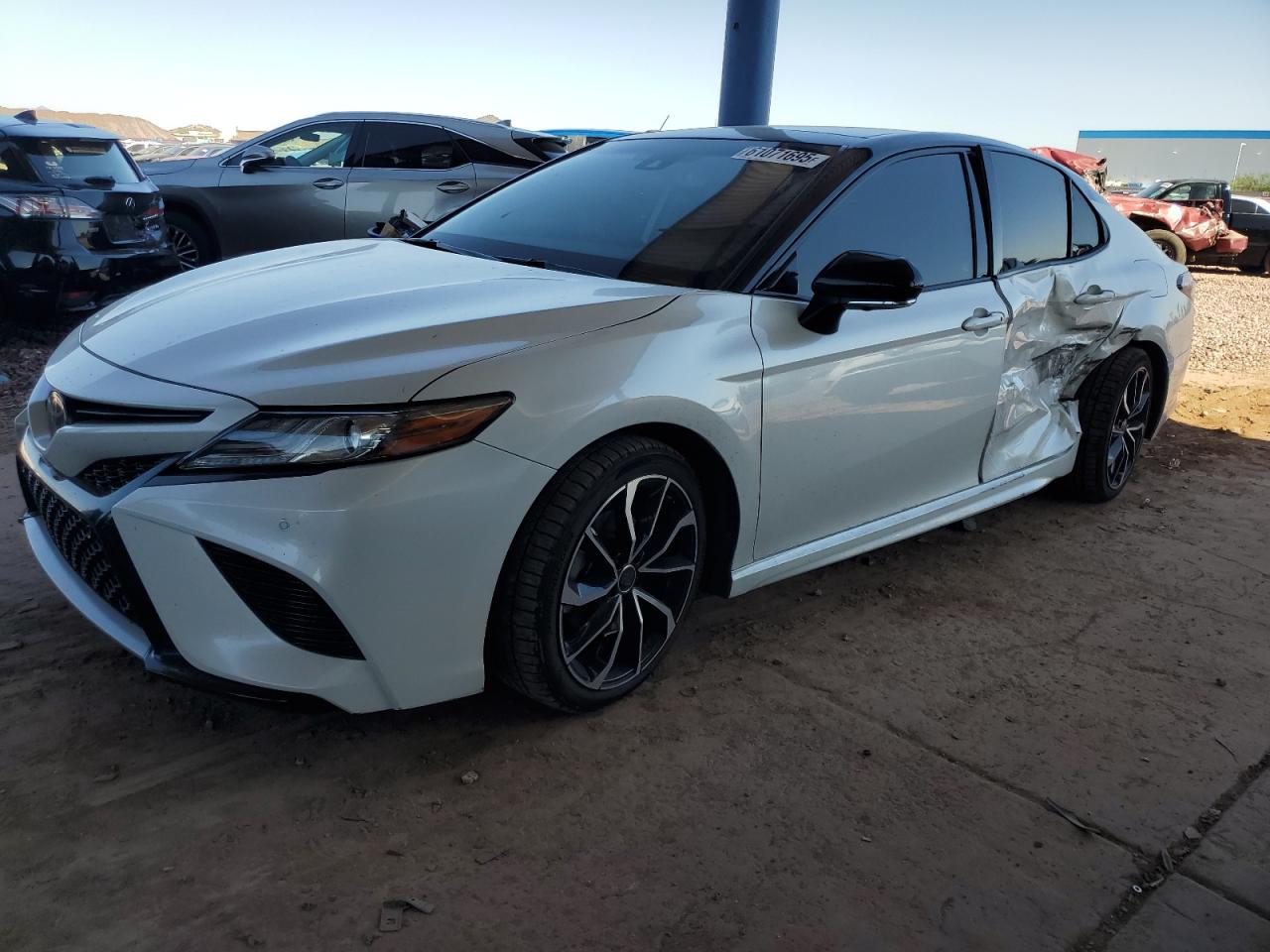 TOYOTA CAMRY XSE  *4T1BZ1HK6KU024255*