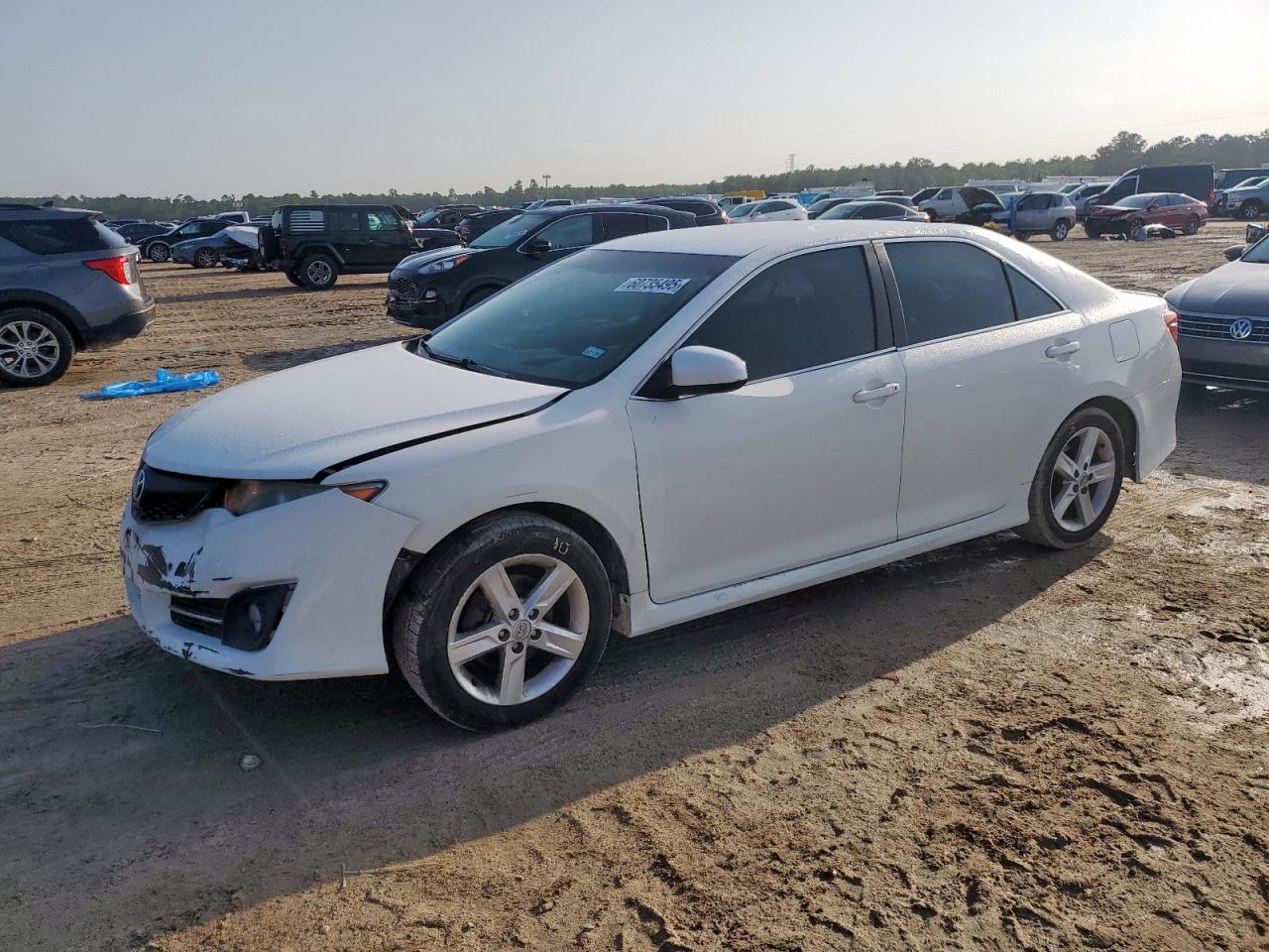 TOYOTA CAMRY L  *4T1BF1FK7EU826684*