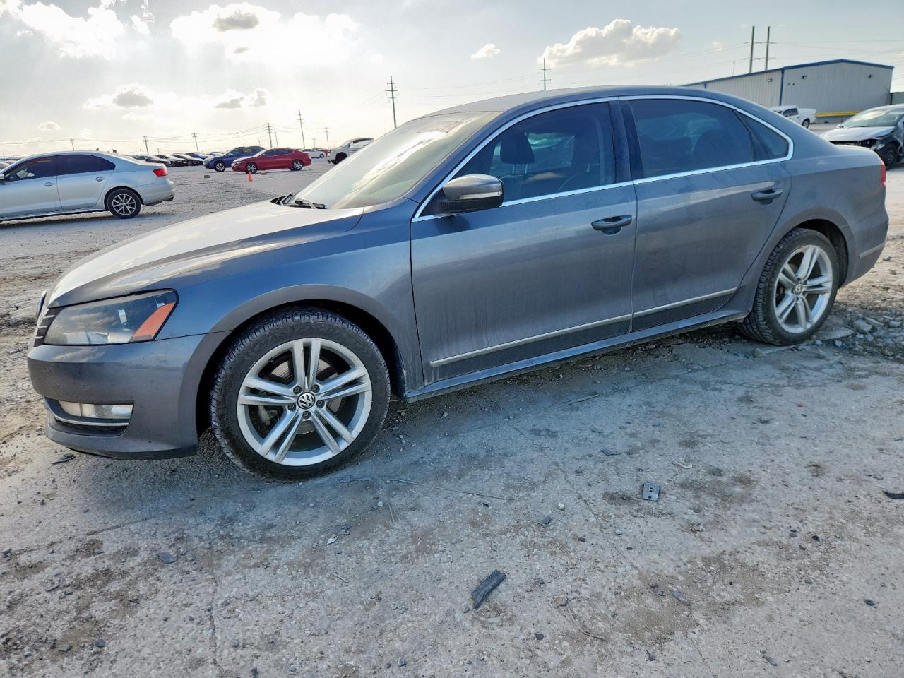 VOLKSWAGEN PASSAT SEL  *1VWCN7A31EC035603*