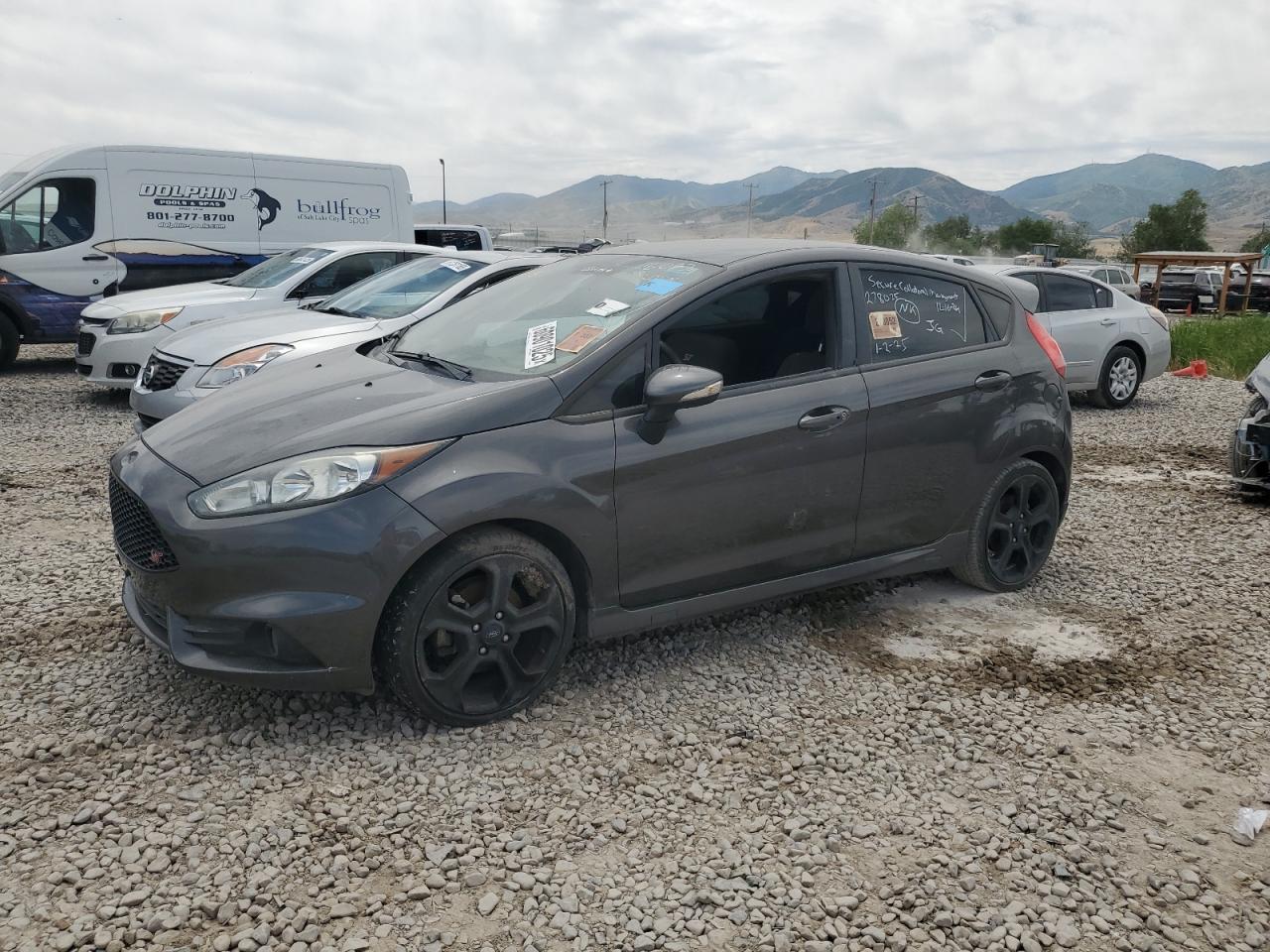 vehicle photo