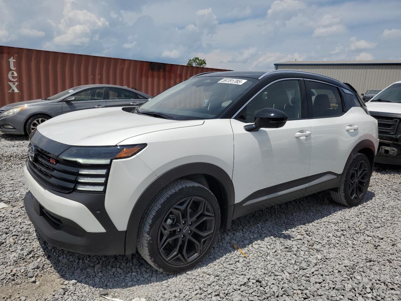 NISSAN KICKS SR  *3N8AP6DAXSL346878*