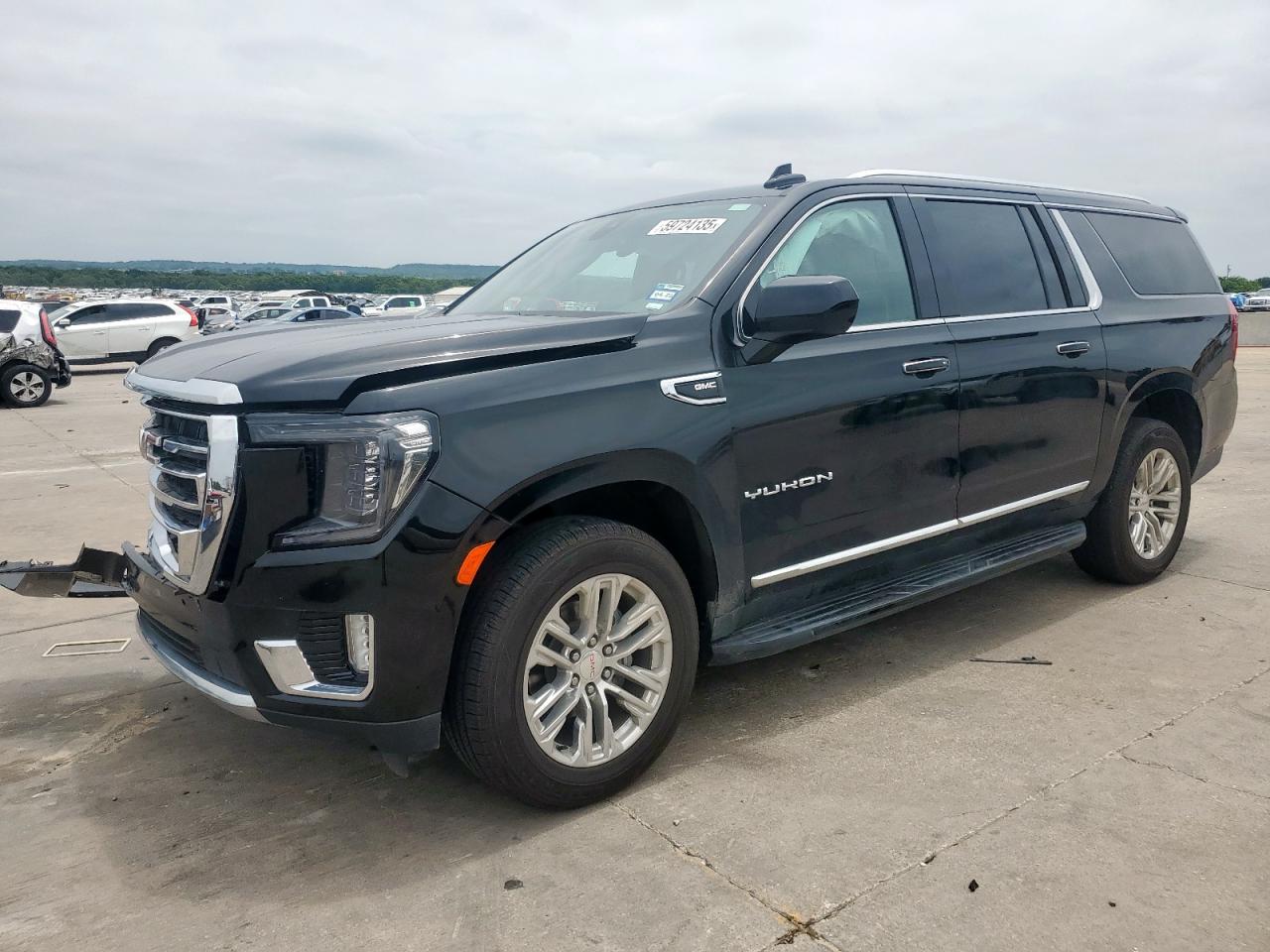 GMC YUKON XL C  *1GKS1GKD2NR185562*