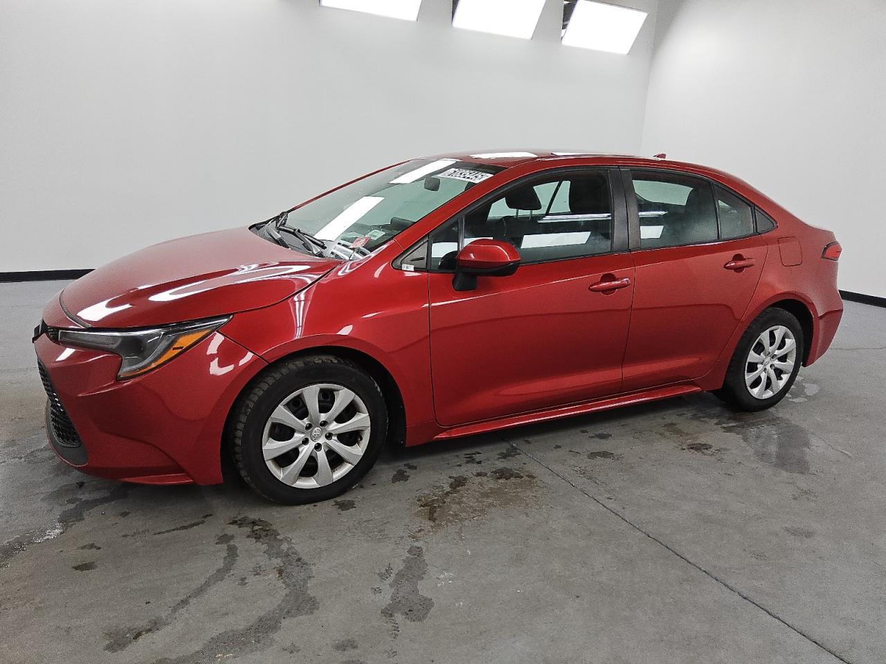 TOYOTA COROLLA LE  *5YFEPMAE5MP184284*