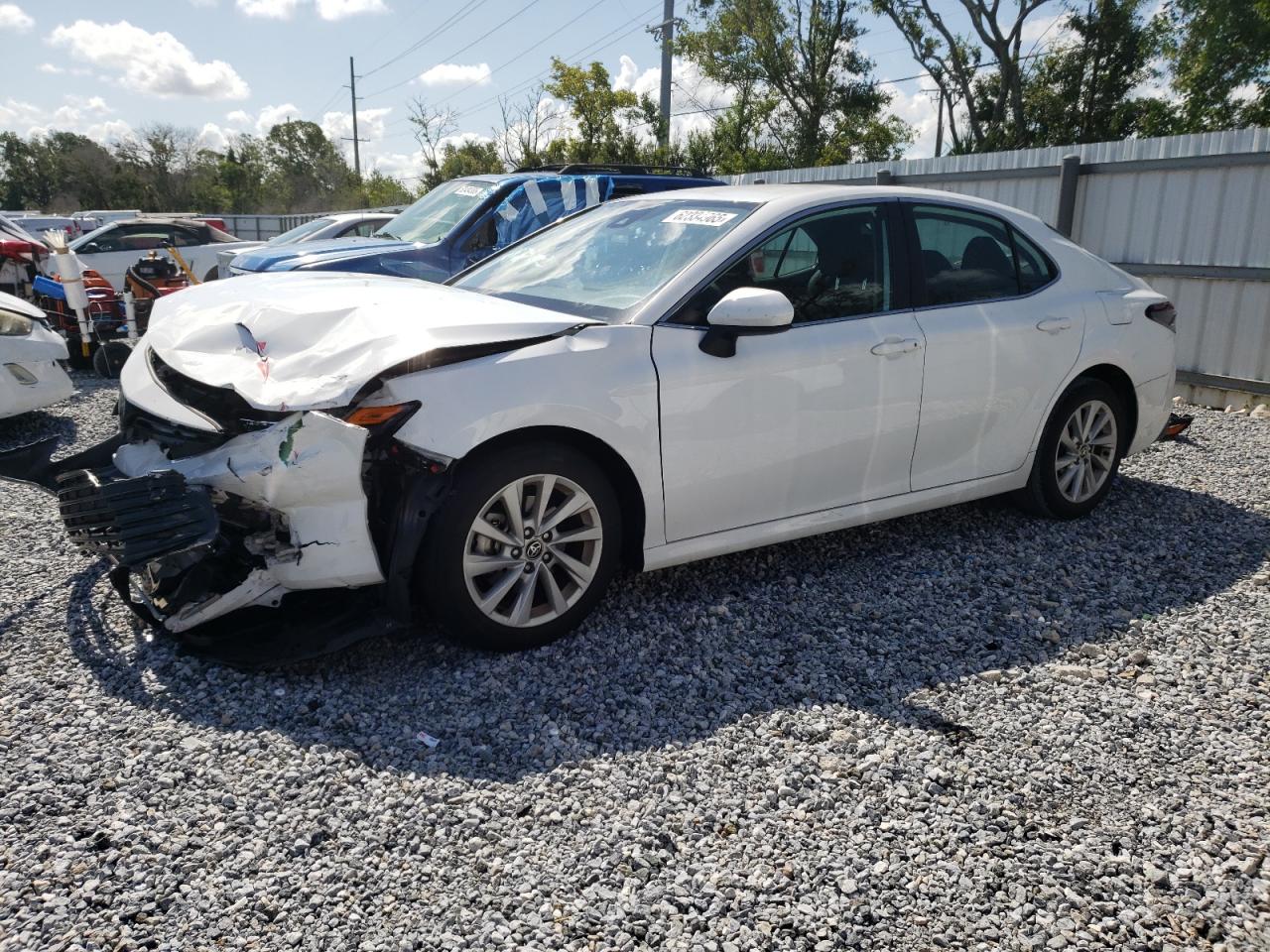 TOYOTA CAMRY LE  *4T1C11AK6NU663021*