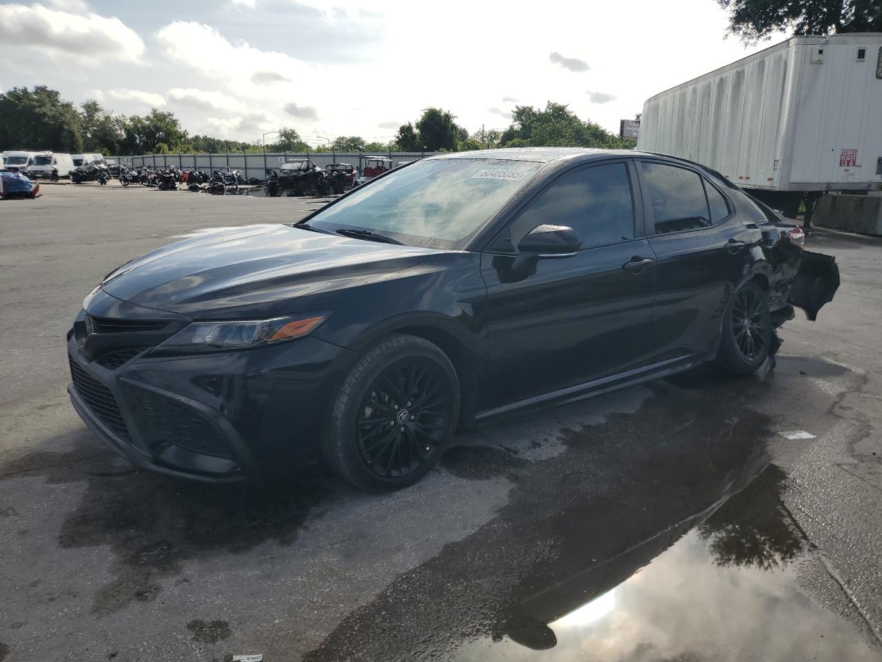 TOYOTA CAMRY SE  *4T1T11AK1MU491656*