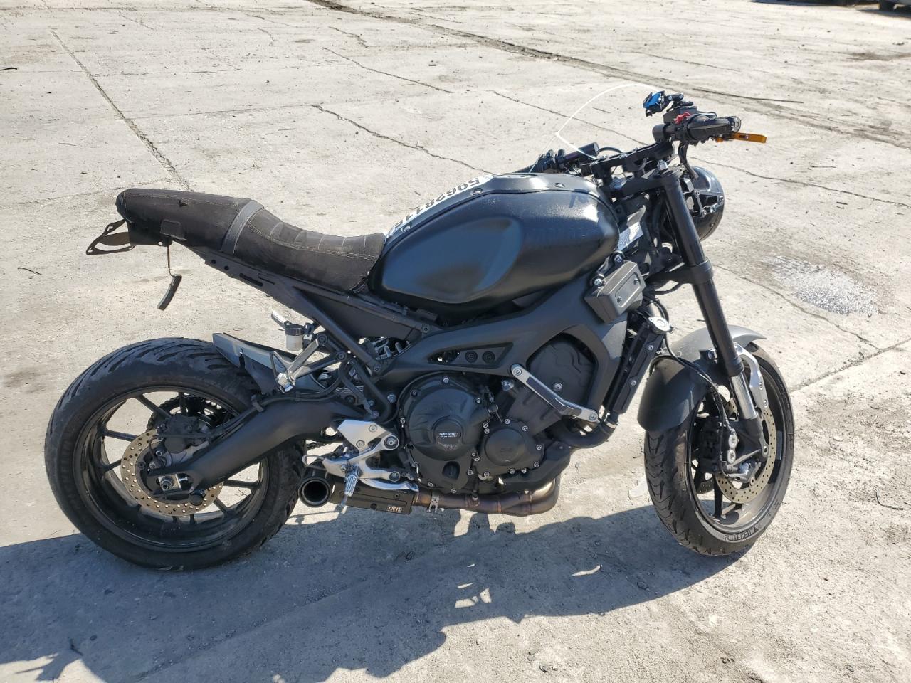 YAMAHA XS R900 C  *JYARN47Y9HA000544*