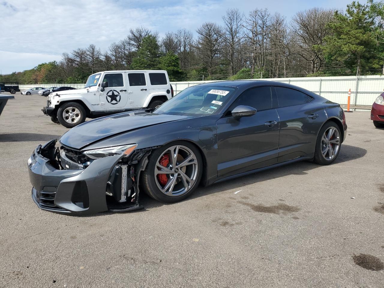 AUDI E-TRON GT   *WAUFJBFWXR7003987*