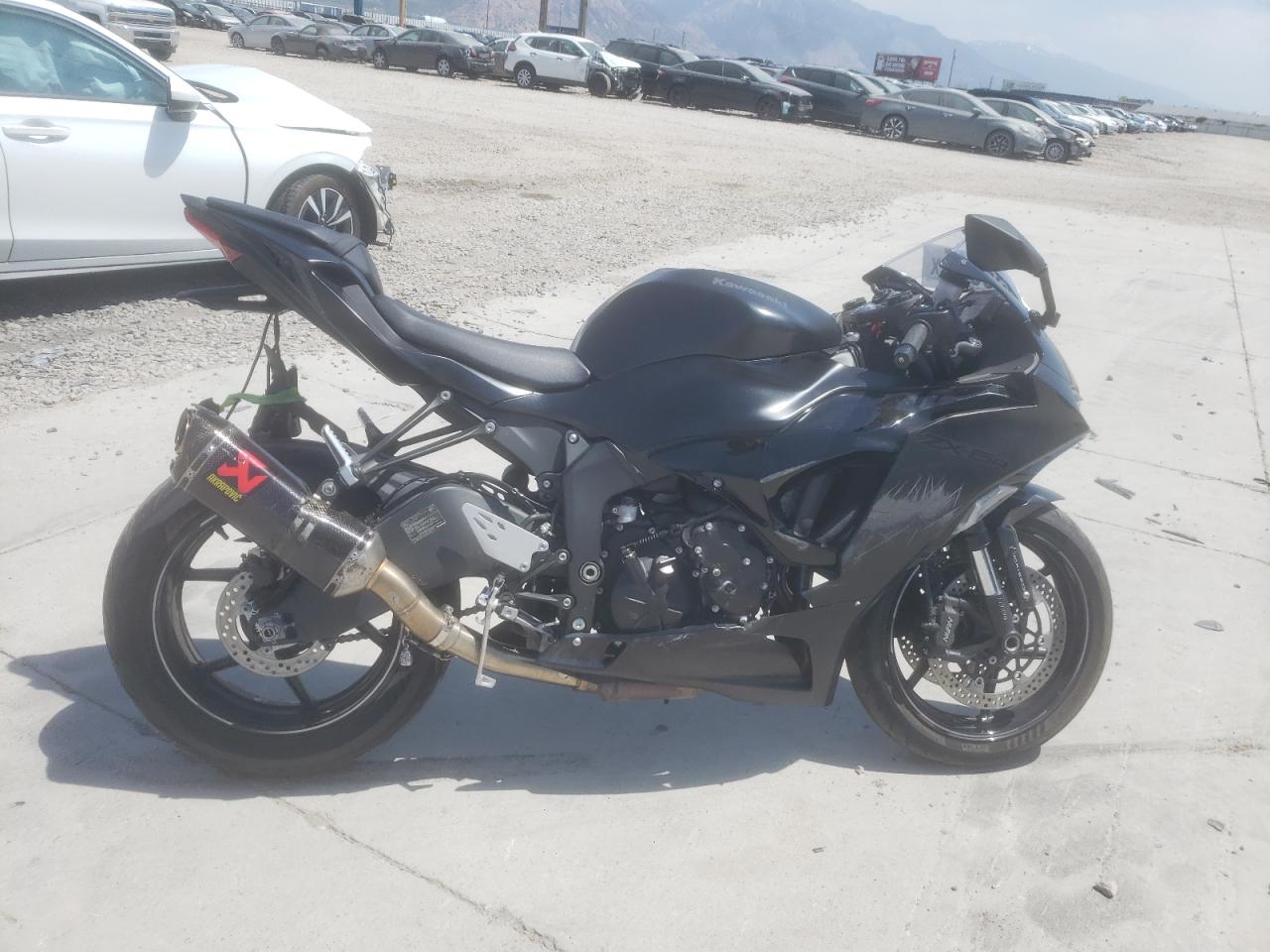 KAWASAKI ZX636 K   *JKBZXJJ14RA000984*