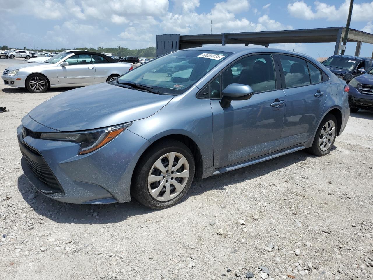 TOYOTA COROLLA LE  *5YFB4MDE6RP133536*