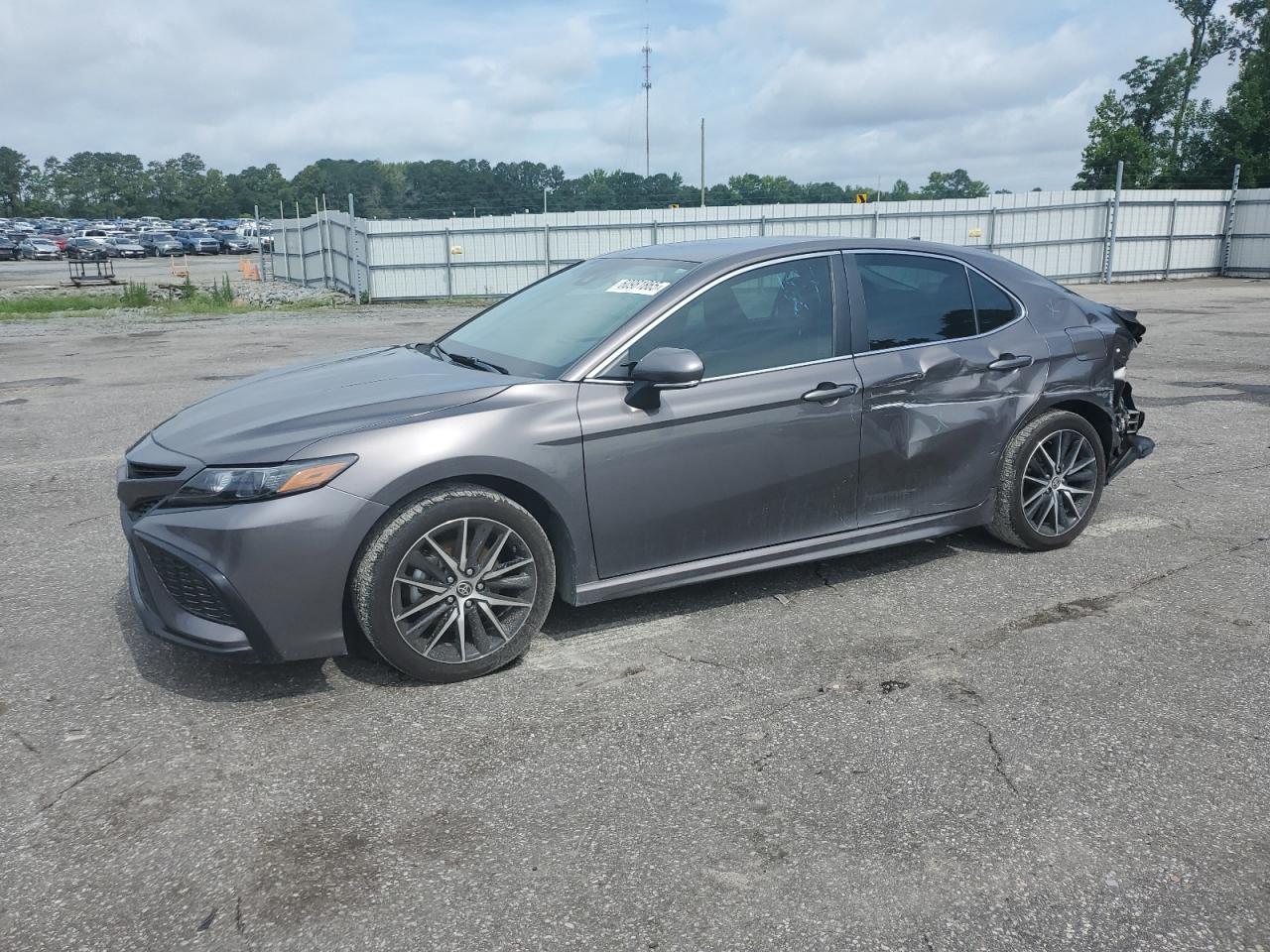 TOYOTA CAMRY SE N  *4T1G11AK6RU892533*