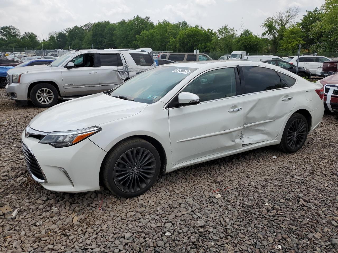 TOYOTA AVALON XLE  *4T1BK1EB0HU258537*