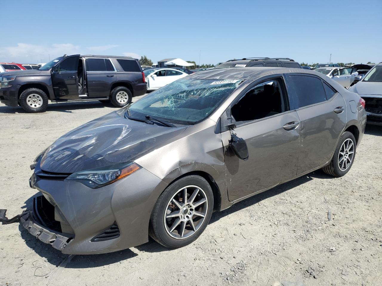 TOYOTA COROLLA L  *2T1BURHE2JC969565*