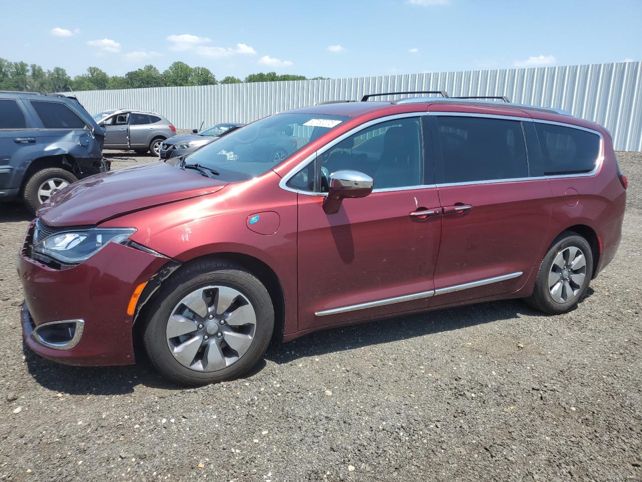 CHRYSLER PACIFICA H  *2C4RC1N77LR135237*